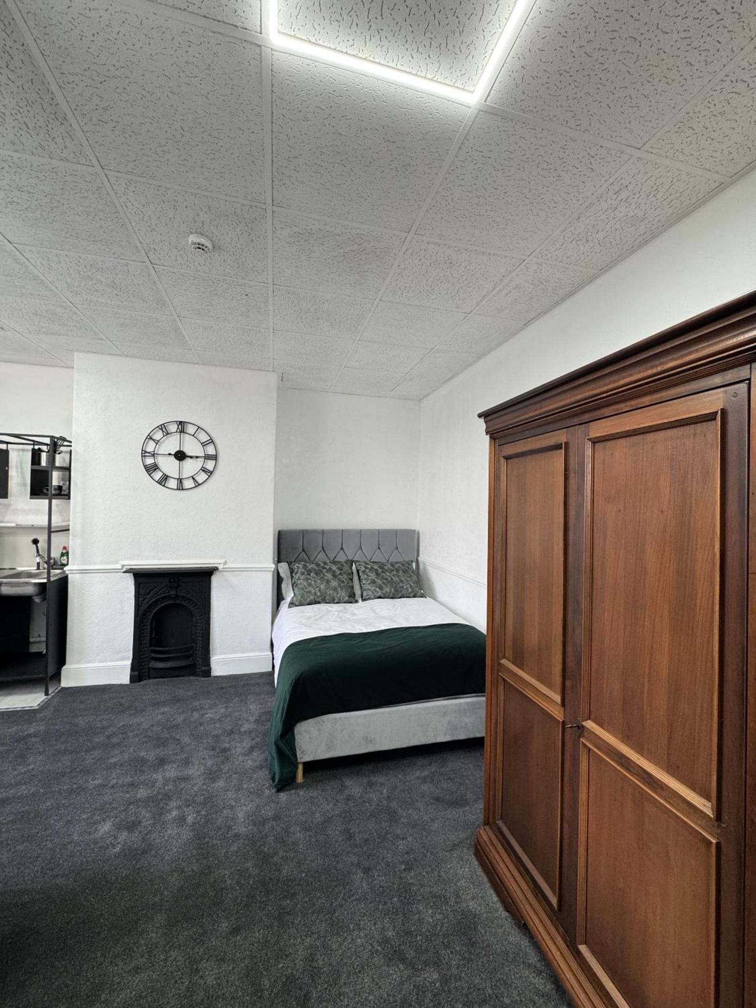 The Wickham Arms Hotel Cleckheaton Camera foto